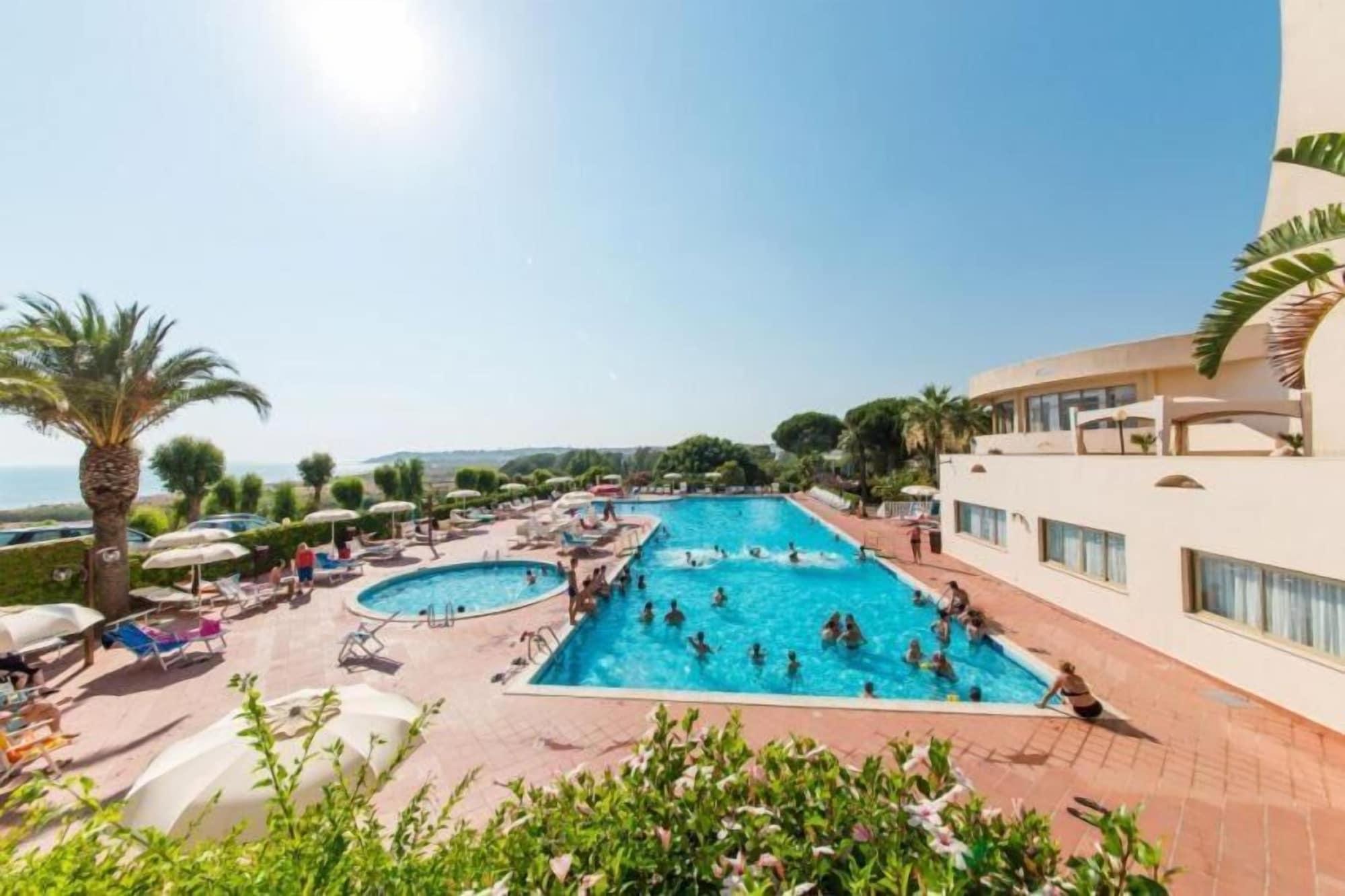 Paradise Selinunte 4*