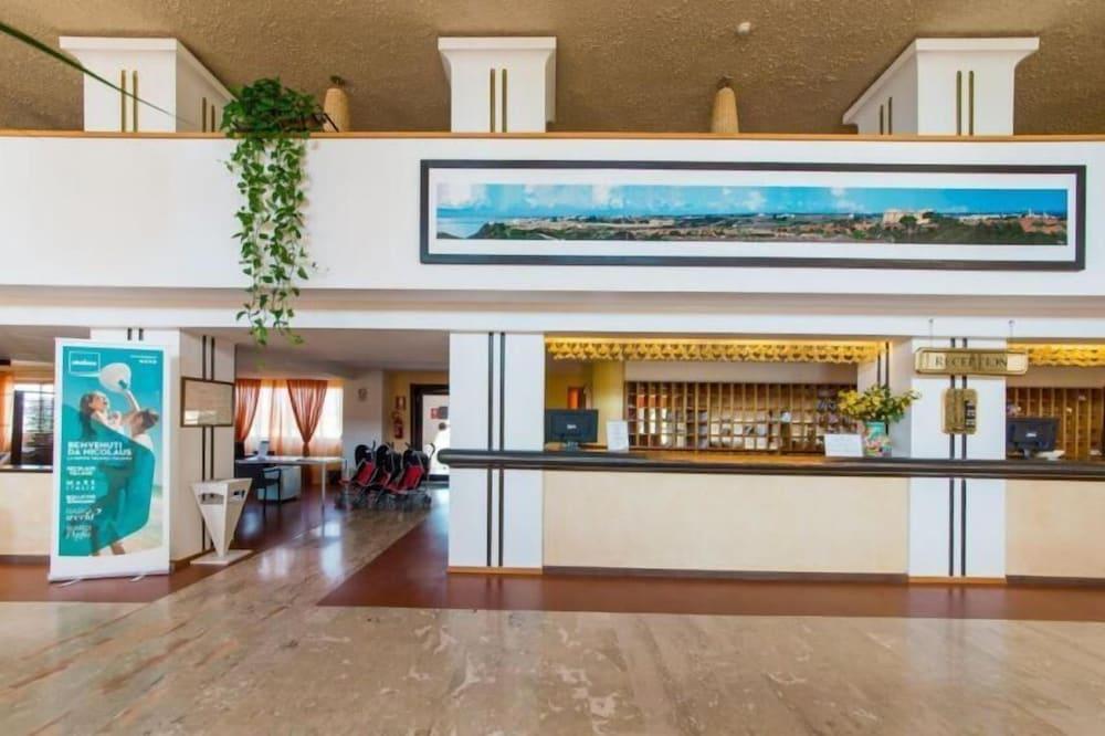 Paradise Selinunte Hotel 4*