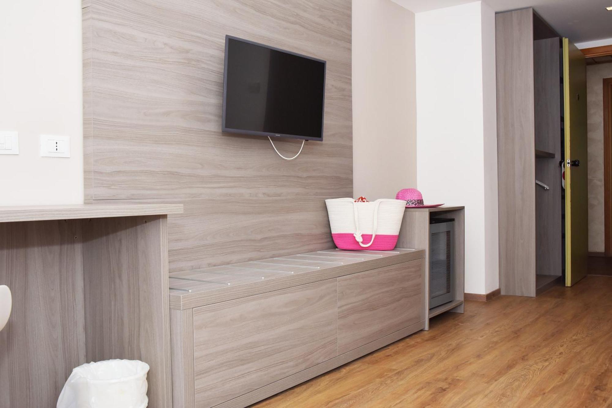 Paradise Selinunte Hotel 4*